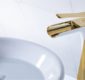 20 ideias lindas para usar com a torneira dourada de banheiro